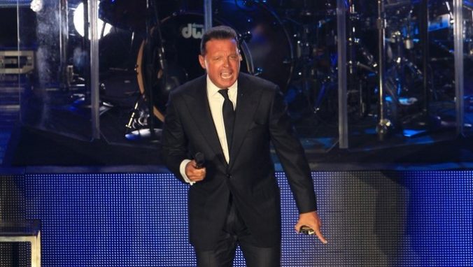 El cantante Luis Miguel durante una presentación. EFE/Archivo