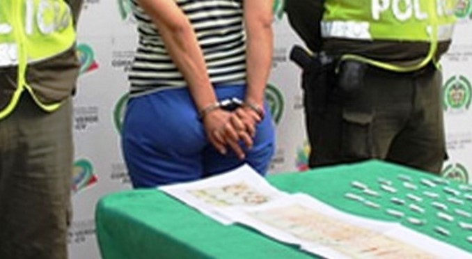 mujer, bazuco