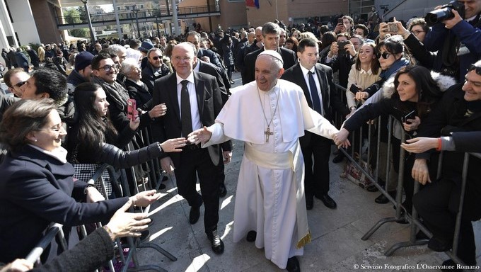 Francisco, primer papa que visitará la iglesia anglicana de Roma