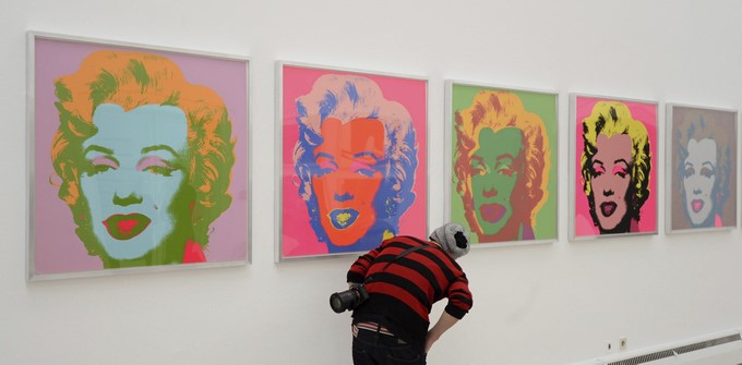 Andy Warhol, el icono del Pop Art que sigue vivo 30 años después de su muerte