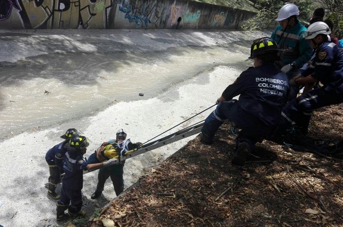 Rescatada en canalización del Estadio.