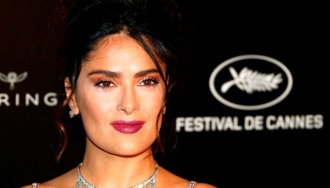 VIDEO: El ‘pasito tun tun’ de Salma Hayek que enamora en las redes