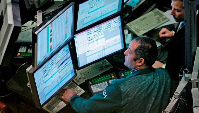 Treinta minutos después de iniciada la jornada de contrataciones en el parque neoyorquino, el índice Dow Jones de Industriales cedía un 0,06 % (-13,01 puntos) hasta ubicarse en las 20.808,75 unidades. EFE/Archivo