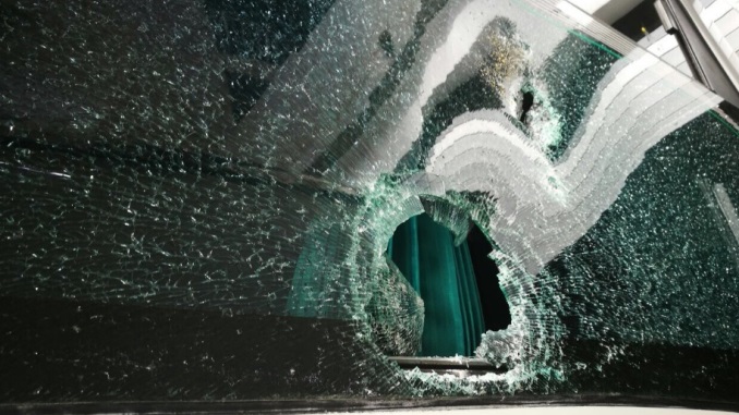 FOTOS: A piedra atacaron el bus del Atlético Nacional en Cali 1 Bus_Atletico_Nacional_1