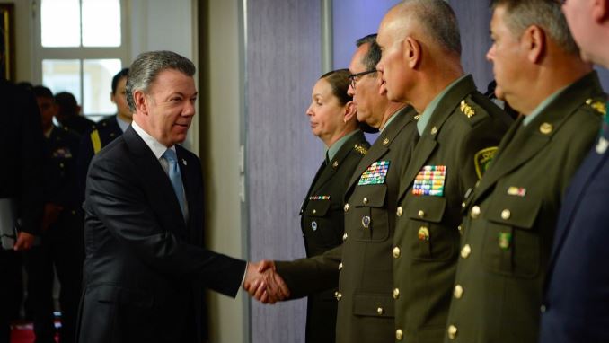 Santos anuncia modernización de la Policía como clave para consolidar la paz