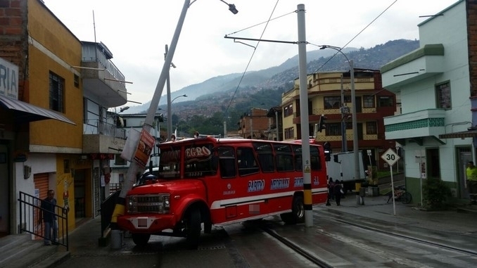 Choque bus de Rionegro.