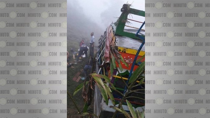 Accidente de bus de escalera en departamento de Caldas.