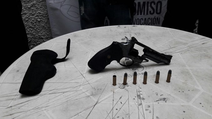En una requisa en el barrio Picacho le hallaron un arma de fuego ilegal 3 arma fuego ilegal