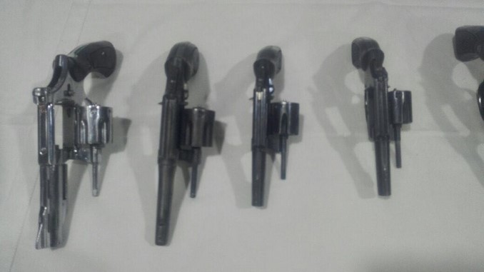 Armas de fuego incautadas en Bogotá.