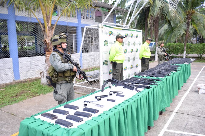 VIDEO Y FOTOS: Incautan en Turbo una gran cantidad de material de guerra del 'Clan del Golfo' 3 Incautan en Turbo una gran cantidad de material de guerra del 'Clan del Golfo'