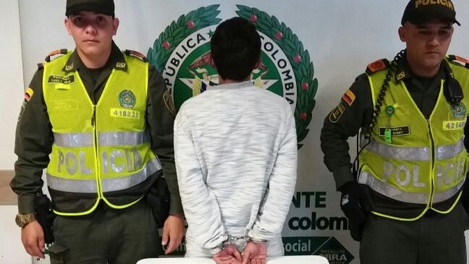 FOTOS: Lo capturaron cuando le robaba el celular a una mujer en Laureles 3 capturado hurto 1