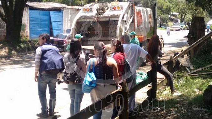 Desalojo de familias en La Iguaná.