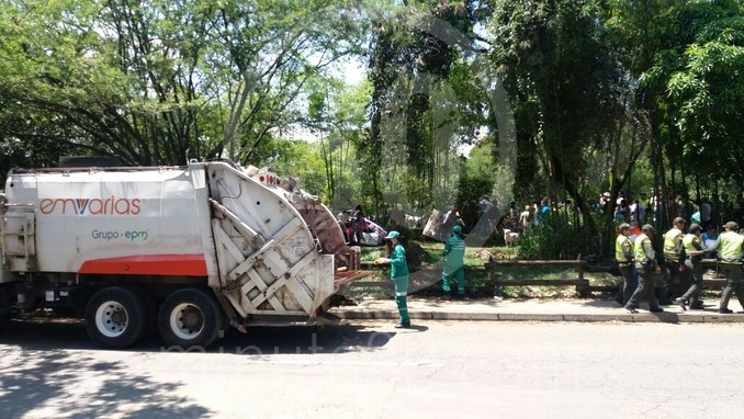 Desalojo de familias en La Iguaná.