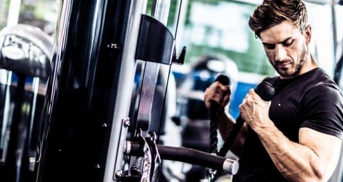 ¿Sabías que ir demasiado al gimnasio puede arruinar tu vida sexual?