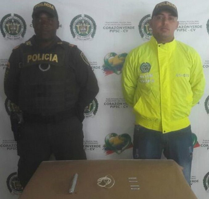 FOTOS: La Policía encontró material explosivo en una calle de Dabeiba 2 Explosivos encontrados en Dabeiba.