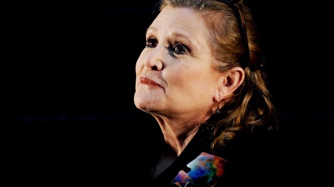 a imagen digitalizada de Carrie Fisher interpretando a la Princesa Leia en la película original de 1977 fue utilizada en las secuencias finales de "Rogue One", la primera cinta escindida del universo en "Star Wars". EFE/Archivo