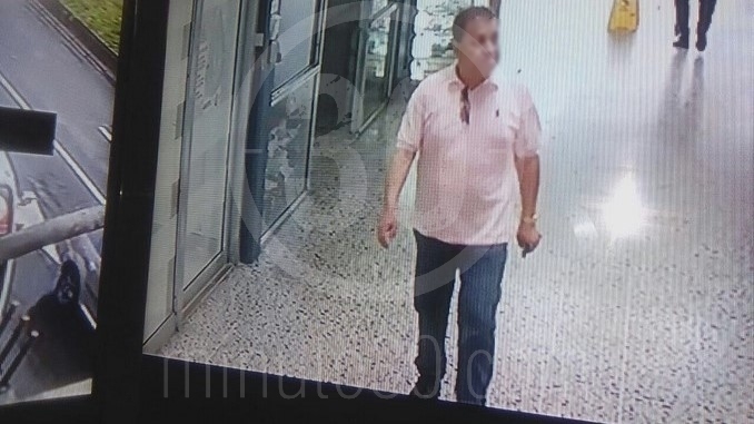 Ladrón de consultorios.