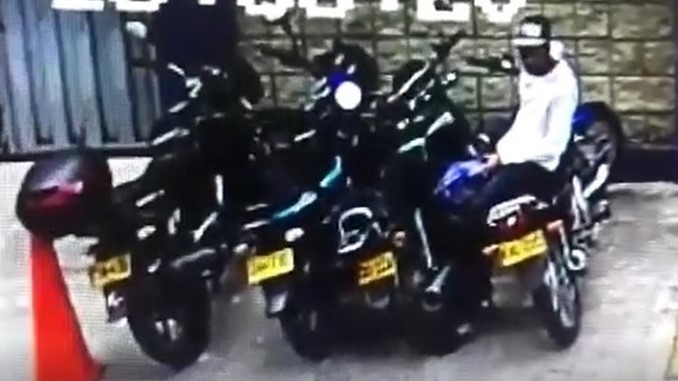 Ladrón de moto en La Aguacatala.