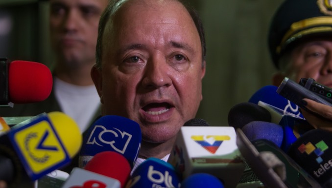 El ministro de Defensa, Luis Carlos Villegas