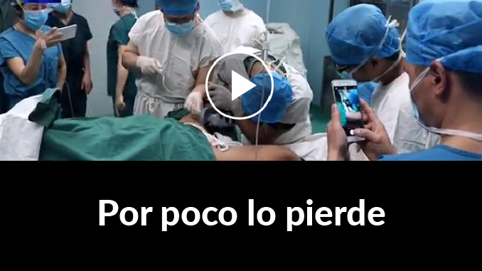 Vídeo. Se puso a “jugar” con su miembro y por poco lo pierde