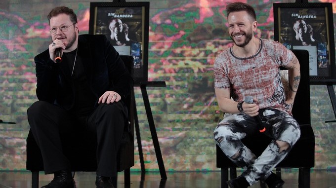 El dueto Sin Bandera afirmó que su disco "Primera Fila Acústico. Una última vez. Encore", presentado hoy en la Ciudad de México, marca el cierre de un ciclo, aunque se negó a hablar de "separación". EFE