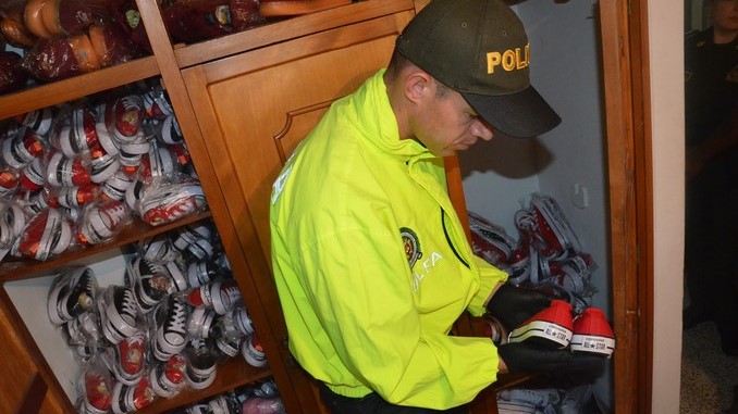 Calzado_contrabando_Bello_1