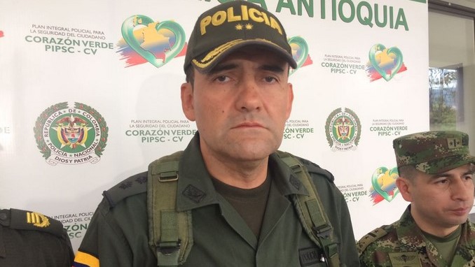 General_Carlos_Rodriguez_comandante_región_6_Policia
