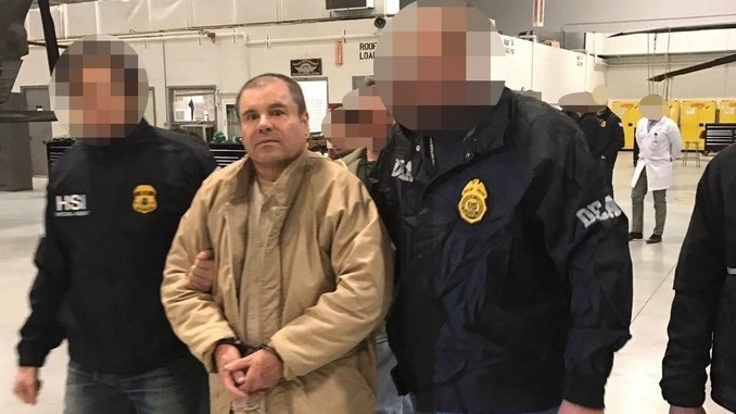 Mientras está en la celda, “El Chapo” Guzmán ya tiene trabajo para ocupar sus 23 horas de máxima seguridad