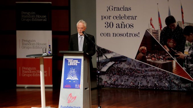 Nobel de Literatura pide un trato digno para los animales en la Feria del Libro de Bogotá