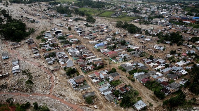 Colombia firmó préstamo del BID para alcantarillado de Mocoa tras la avalancha