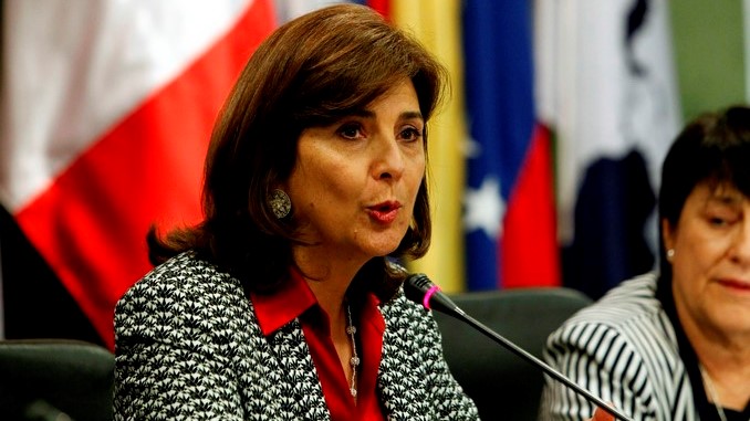Ministra de Exteriores de Colombia, María Angela Holguín, en Montevideo