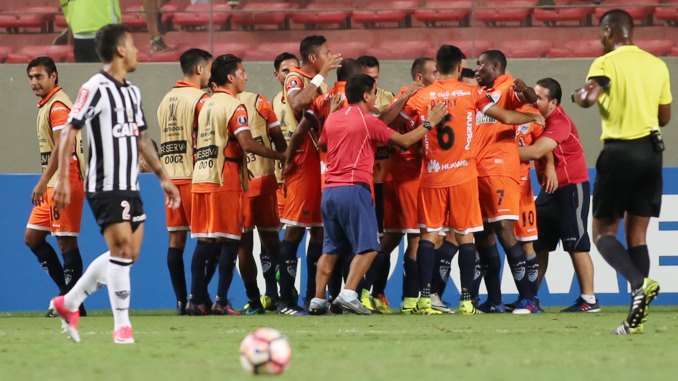 Atlético Mineiro (Brasil ) vs Sport Boys ( Bolívia )