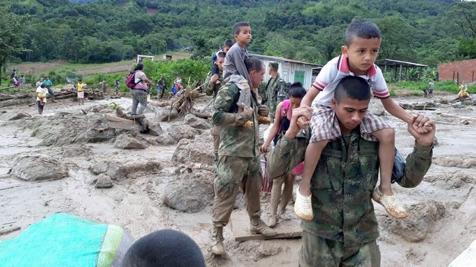 FOTOS: La muerte y la tragedia se ensañan con Mocoa 3 Mocoa_15_EFE.jpg
