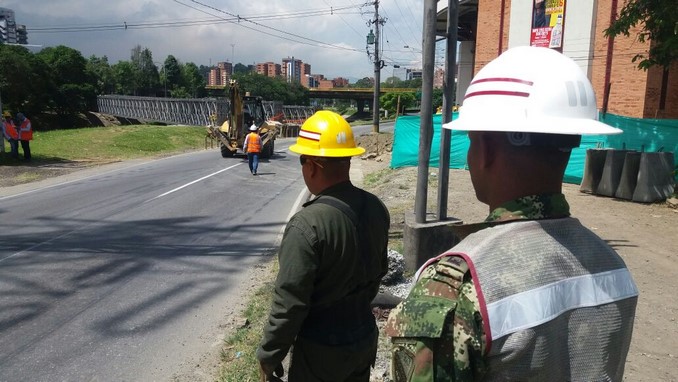cierre autopista puentes militares