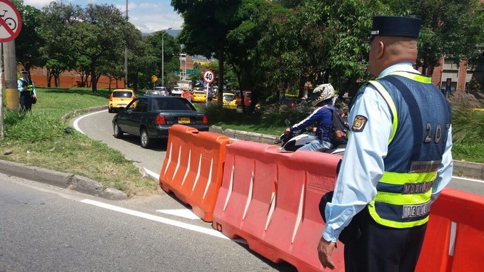 cierre autopista puentes militares