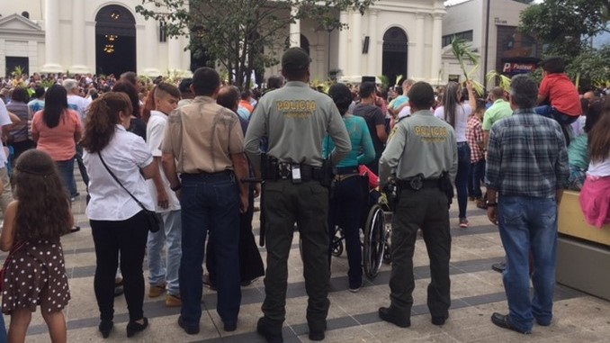 Policía de Turismo acompaña a los ciudadanos durante las actividades de Semana Santa