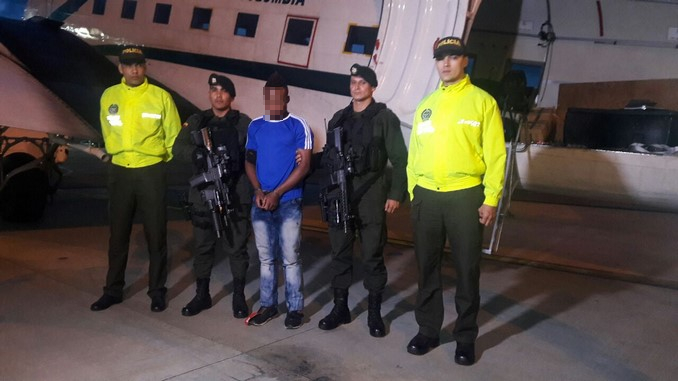 VIDEO Y FOTOS: "No pudo escapar. Ya está en nuestro poder", afirmó Federico Gutiérrez sobre alias 'Negro Torres' 3 alias negro torres 1