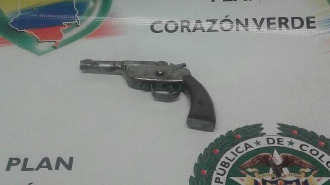 FOTOS: En San Javier arrestaron a dos sujetos a quienes les incautaron un arma de fuego y marihuana 4 Arma de fuego incautada en San Javier.