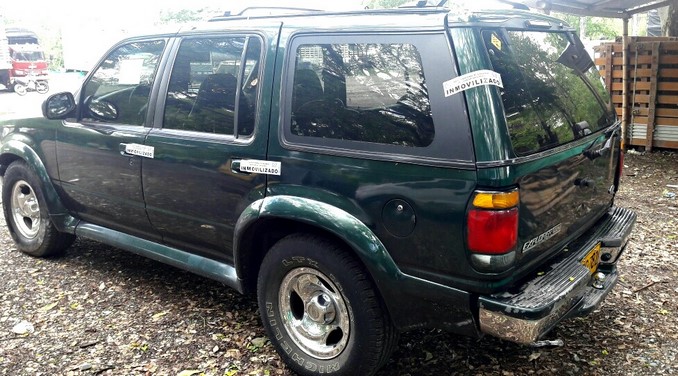 Camioneta en la que fue arrestado alias 'Javi'.