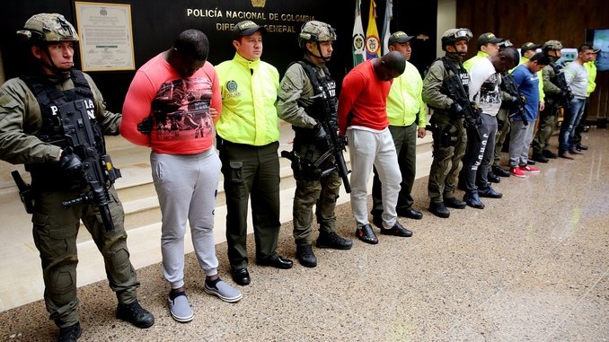 Captura de un grupo de miembros de una organización de supuestos narcotraficantes responsables del tráfico de 250 toneladas de cocaína, hoy martes 11 de abril de 2017, en Bogotá