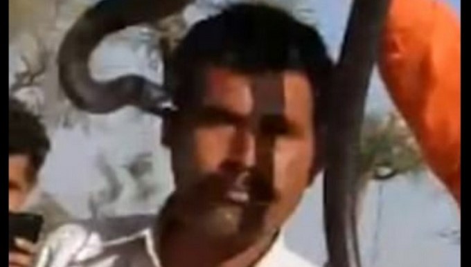 "Beso de muerte"/ Captura tomada de Twitter: @maymaygist