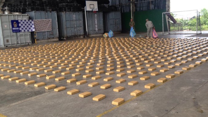 Cocaína incautada en Cauca y Chocó.