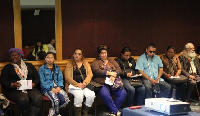 "Gobierno Central debe dar línea a las regiones de Colombia": víctimas del conflicto