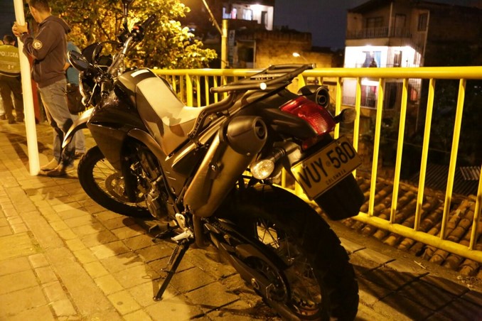 VIDEO Y FOTOS: "Ya tenemos la moto en nuestro poder, que fue utilizada para el hurto", Federico Gutiérrez 5 hurto moto balsos