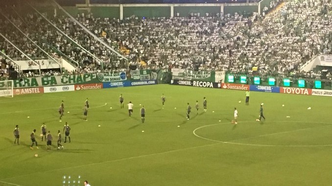 jugadores_chapecoense_arena_conda
