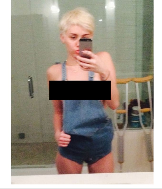 Miley Cyrus desnuda. Captura de pantalla tomada de Infobae, Fotografía publicada por Celeb Jihad