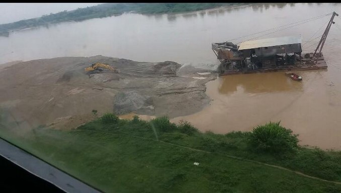 Aseguran a cuatro brasileros por minería ilegal en el Bajo Cauca