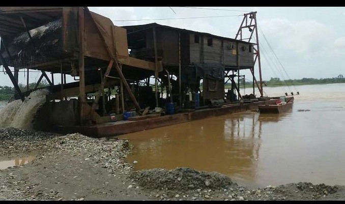 Aseguran a cuatro brasileros por minería ilegal en el Bajo Cauca