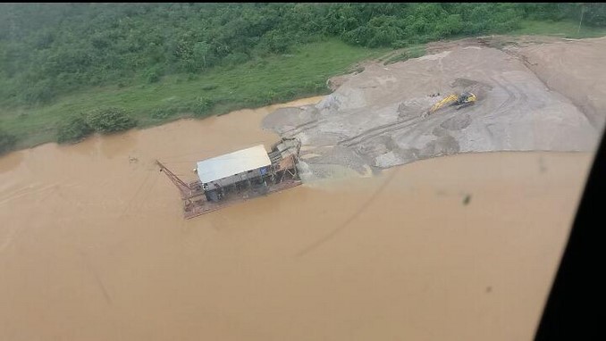 Aseguran a cuatro brasileros por minería ilegal en el Bajo Cauca