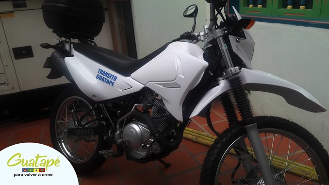 Nueva moto del tránsito de Guatapé